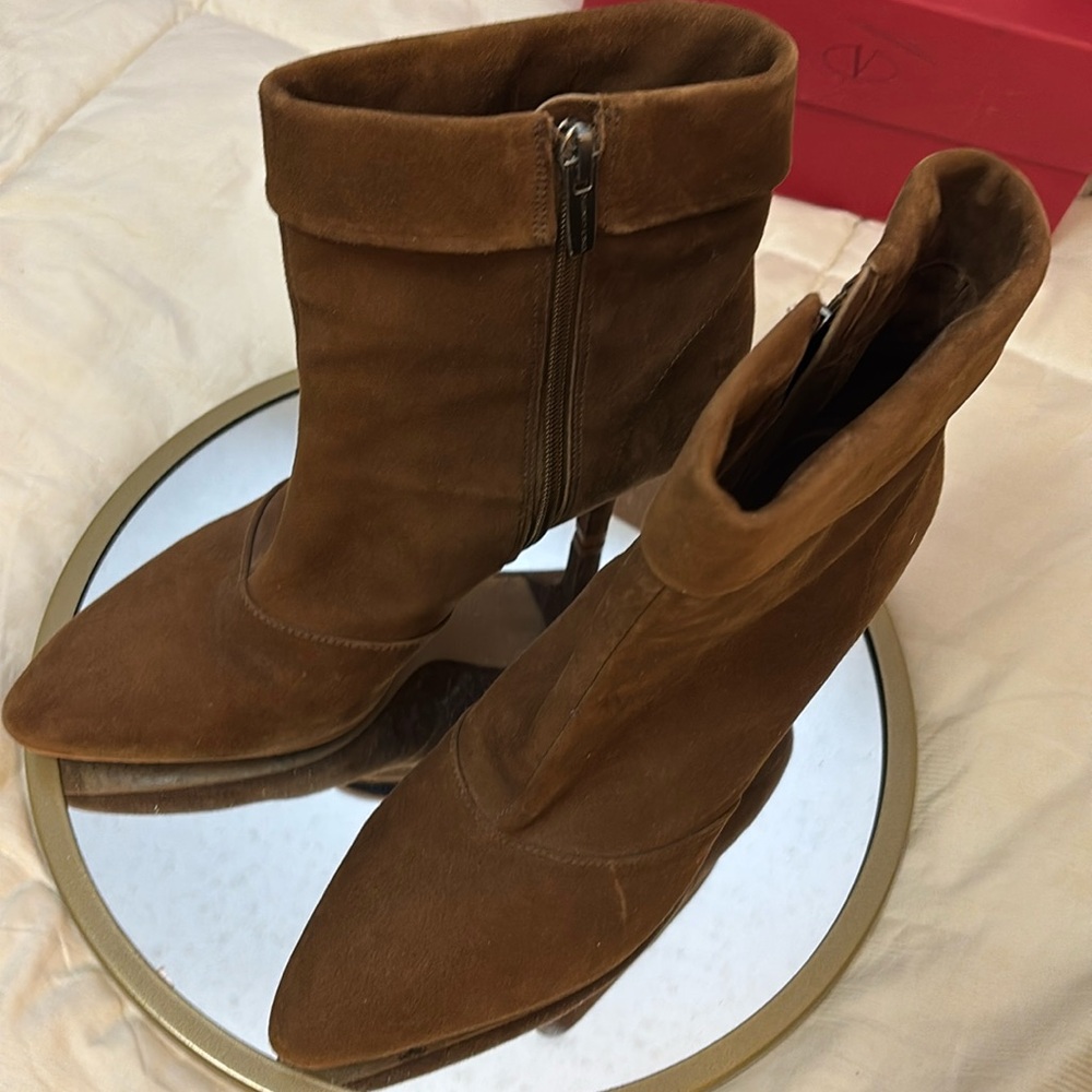 Brown Suede Vince Camino Boots‎